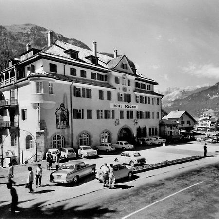 Hotel Dolomiti Schloss Canazei Esterno foto