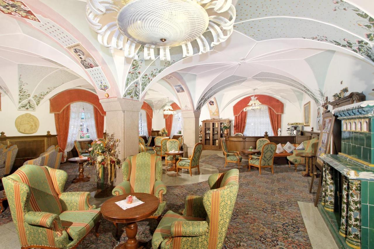 Hotel Dolomiti Schloss Canazei Esterno foto